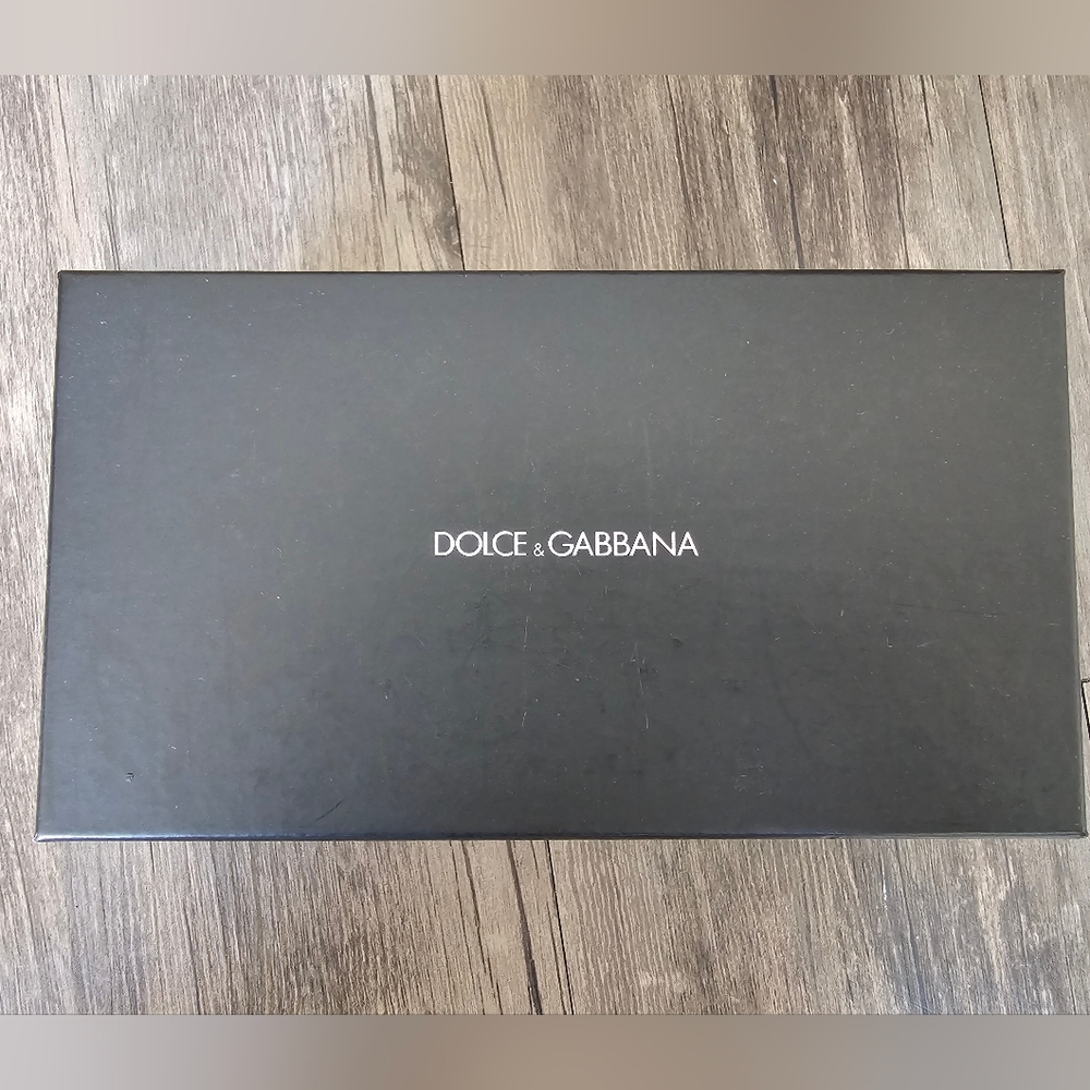 Oversized "Paparazzi" Dolce & Gabbana Sunnies Black on Black with SILVER Logo - Picture 11 of 12